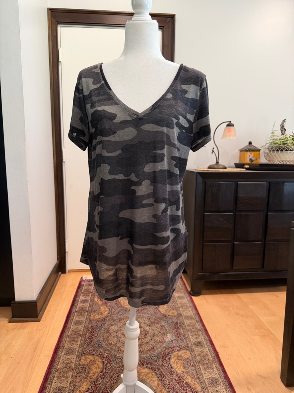 Lucky Brand Black and Gray Camo V-Neck Short Sleeve Tee